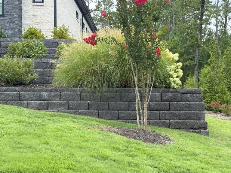Segmental retaining wall
