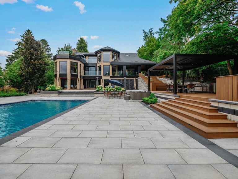 Slab pool deck in a backyard environment