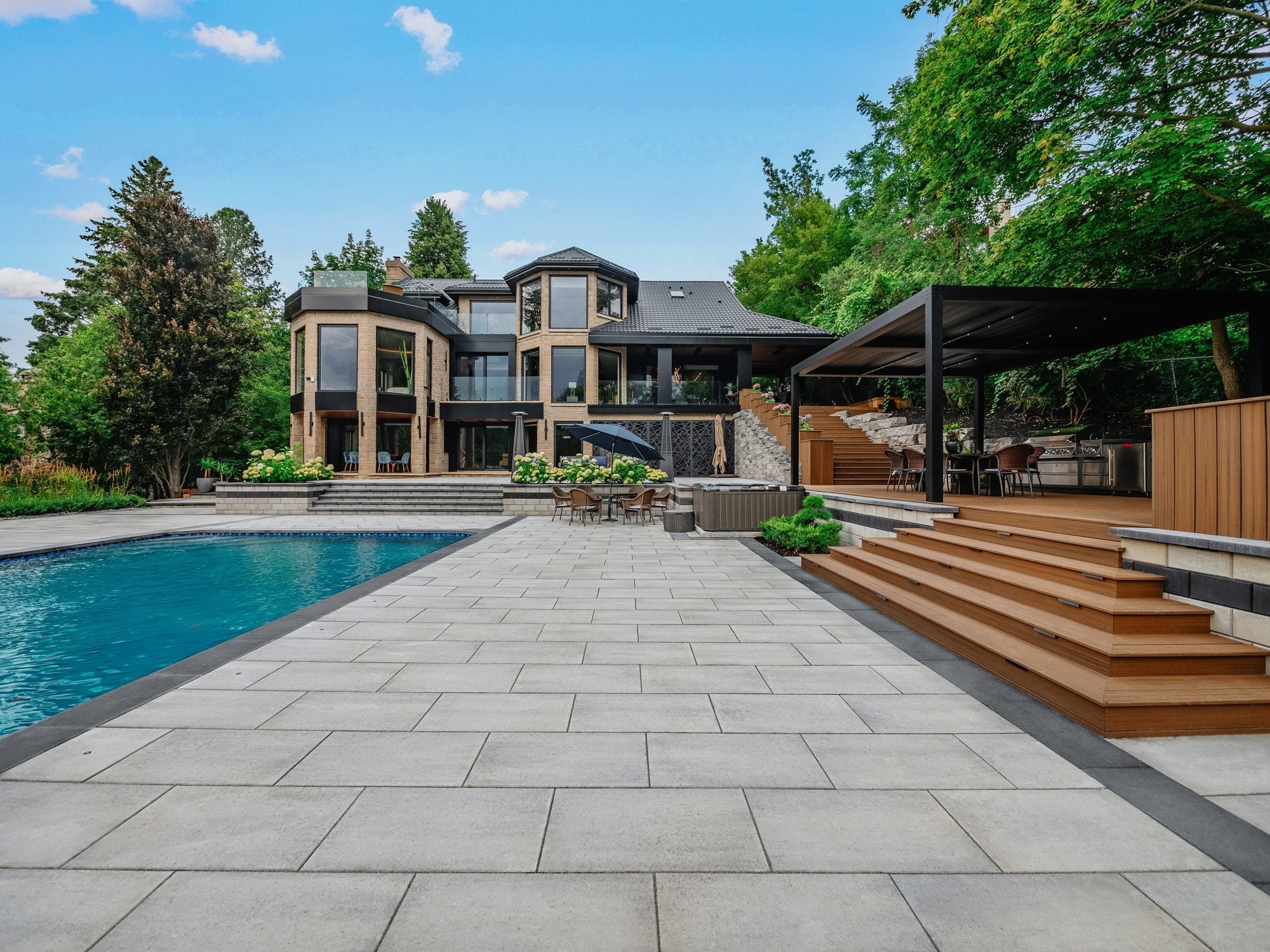 Slab pool deck in a backyard environment